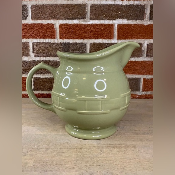 Longaberger Woven Traditions Pottery 78 OZ Ball Pitcher Large Sage‎ Green